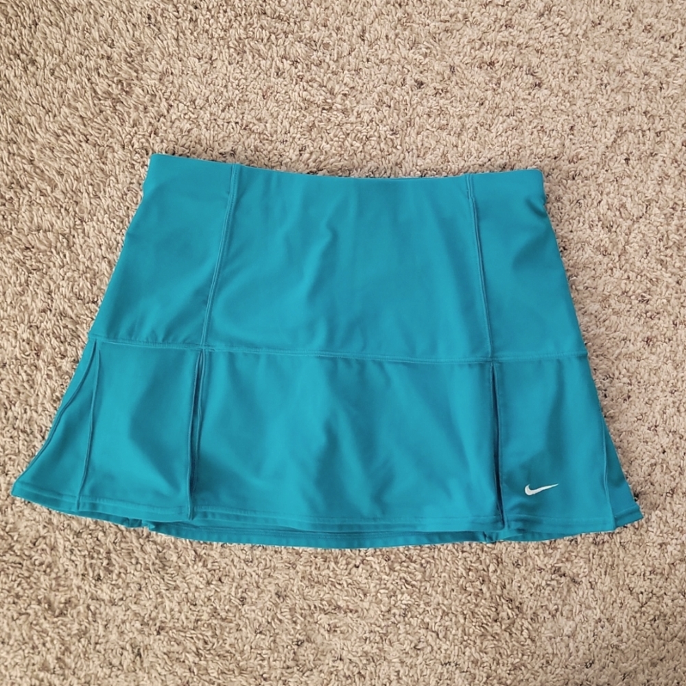 Medium Nike tennis skirt